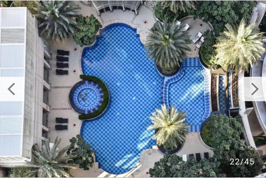 Trinity Holiday Homes - Standpoint Tower Downtown Дубай Екстериор снимка